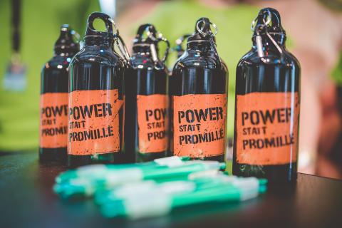 Power statt Promille Flaschen