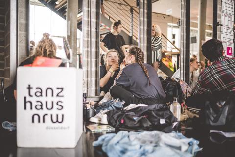 Impressionen School Dance Battle