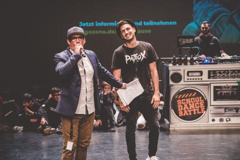 Patrox und Siva auf der Bühne des School Dance Battles