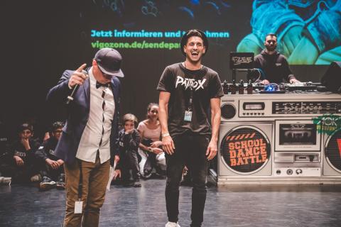 Patrox und Siva auf der Bühne des School Dance Battles