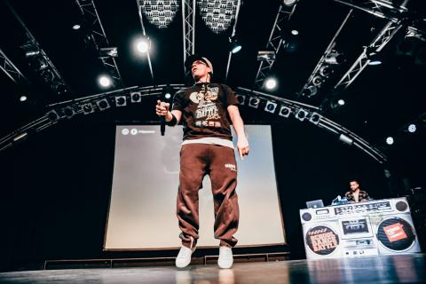 Moderator Siva beim Kids Battle